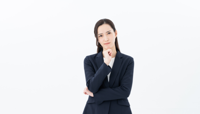 転職回数に悩む女性